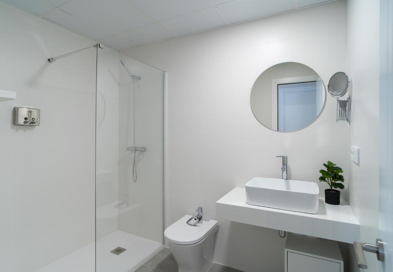 Aac Malaga - Apartamento Con Terraza, Muy Amplio, Totalmente Equipado, Cerca Del Centro Y Nuevo! Zewnętrze zdjęcie
