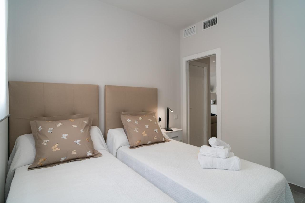 Aac Malaga - Apartamento Con Terraza, Muy Amplio, Totalmente Equipado, Cerca Del Centro Y Nuevo! Zewnętrze zdjęcie
