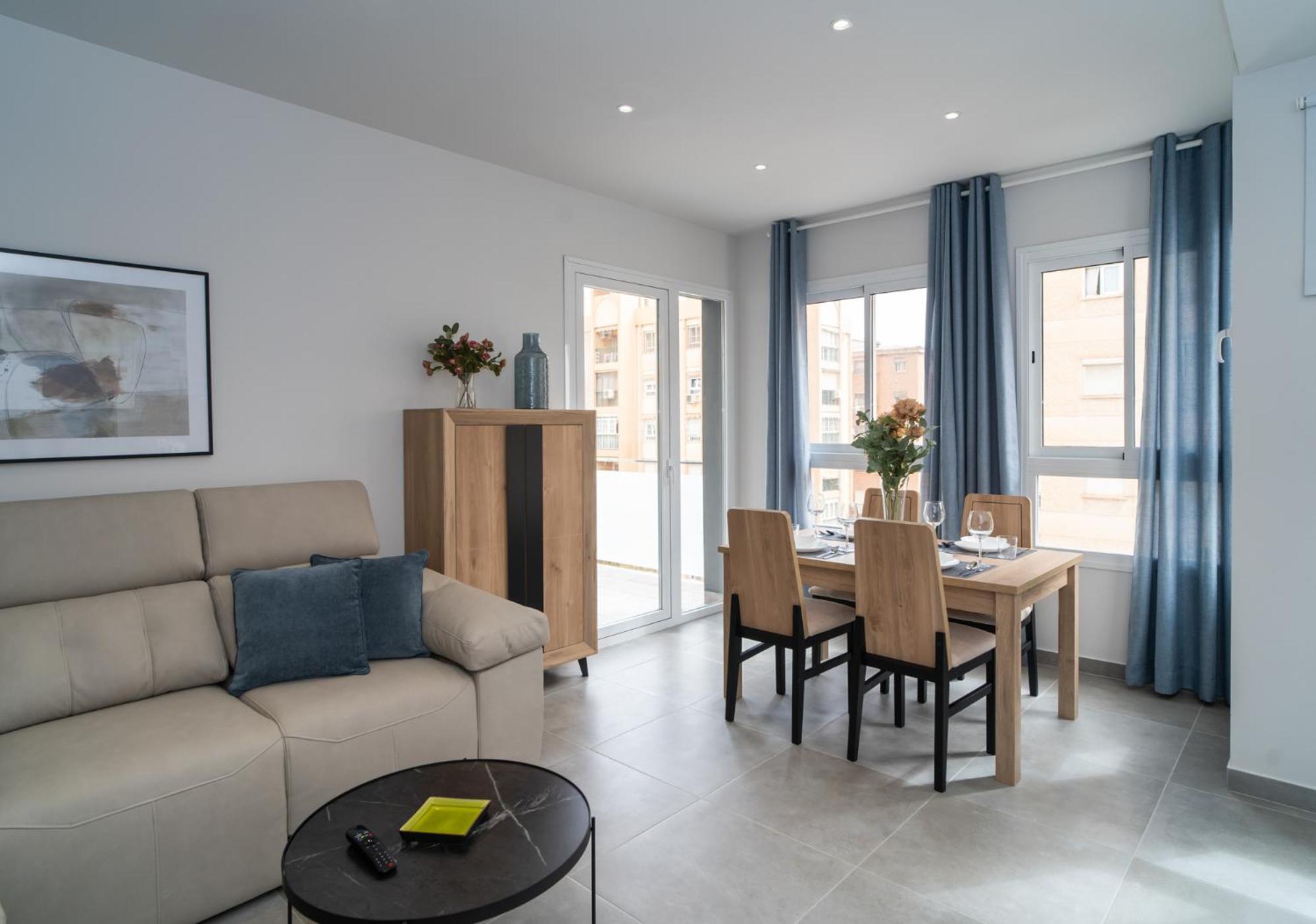 Aac Malaga - Apartamento Con Terraza, Muy Amplio, Totalmente Equipado, Cerca Del Centro Y Nuevo! Pokój zdjęcie